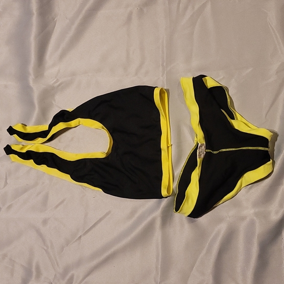 Battery Organic rave clubwear booty shorts size 2 black and yellow - Picture 6 of 6